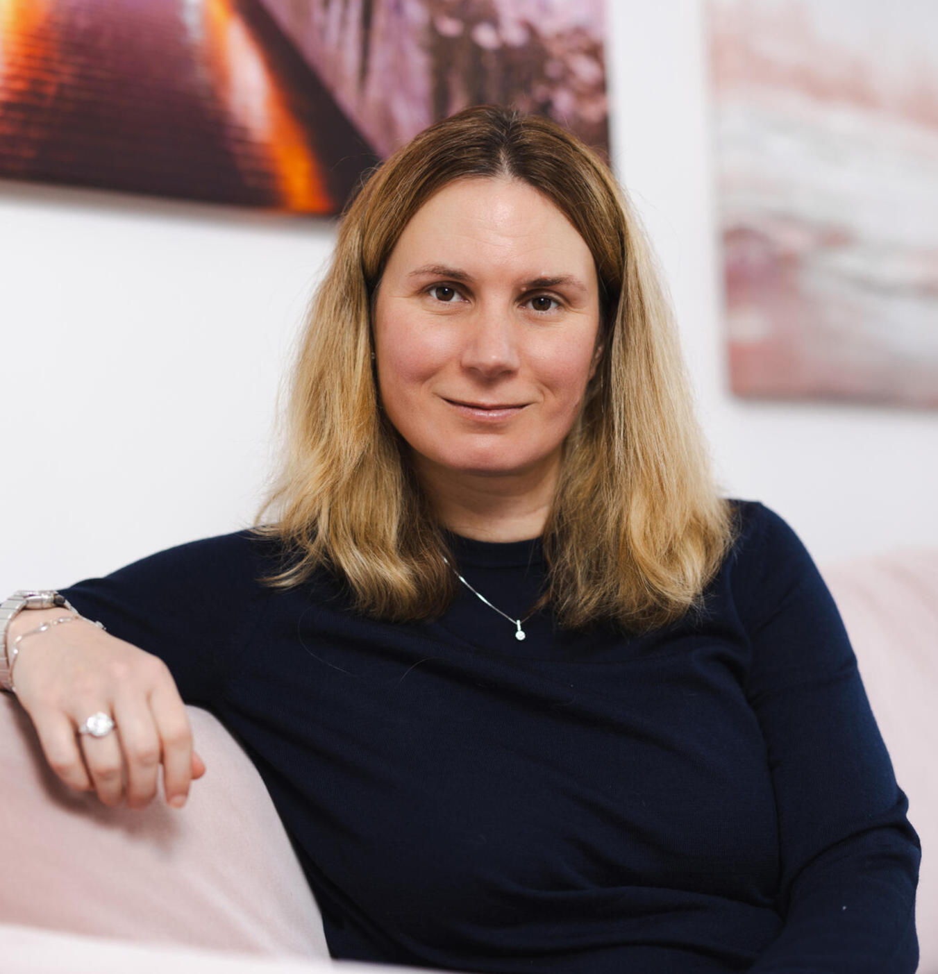 Dr Louise Legg